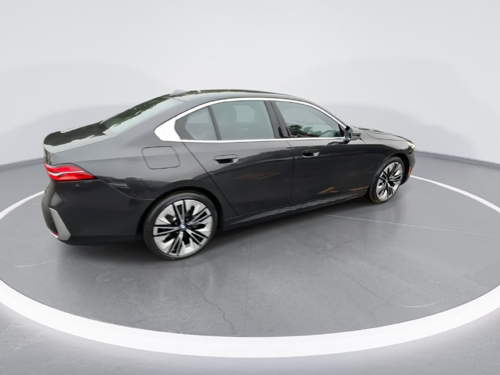 Used 2026 BMW i5 eDrive40 w/ Premium Package AWD/4WD image 8