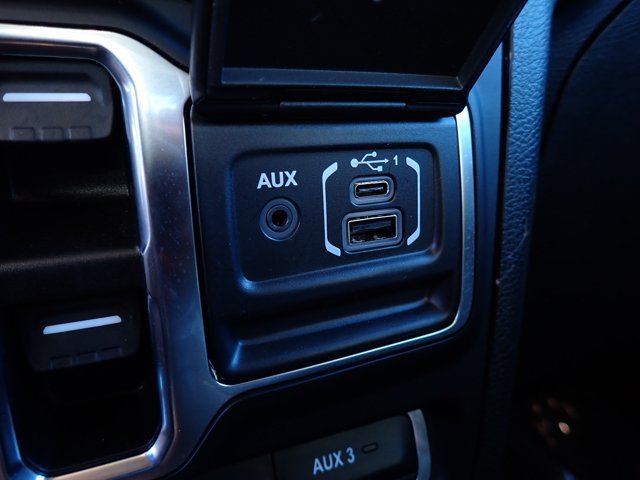 Used 2021 Jeep Gladiator Mojave w/ Cold Weather Group AWD/4WD image 18