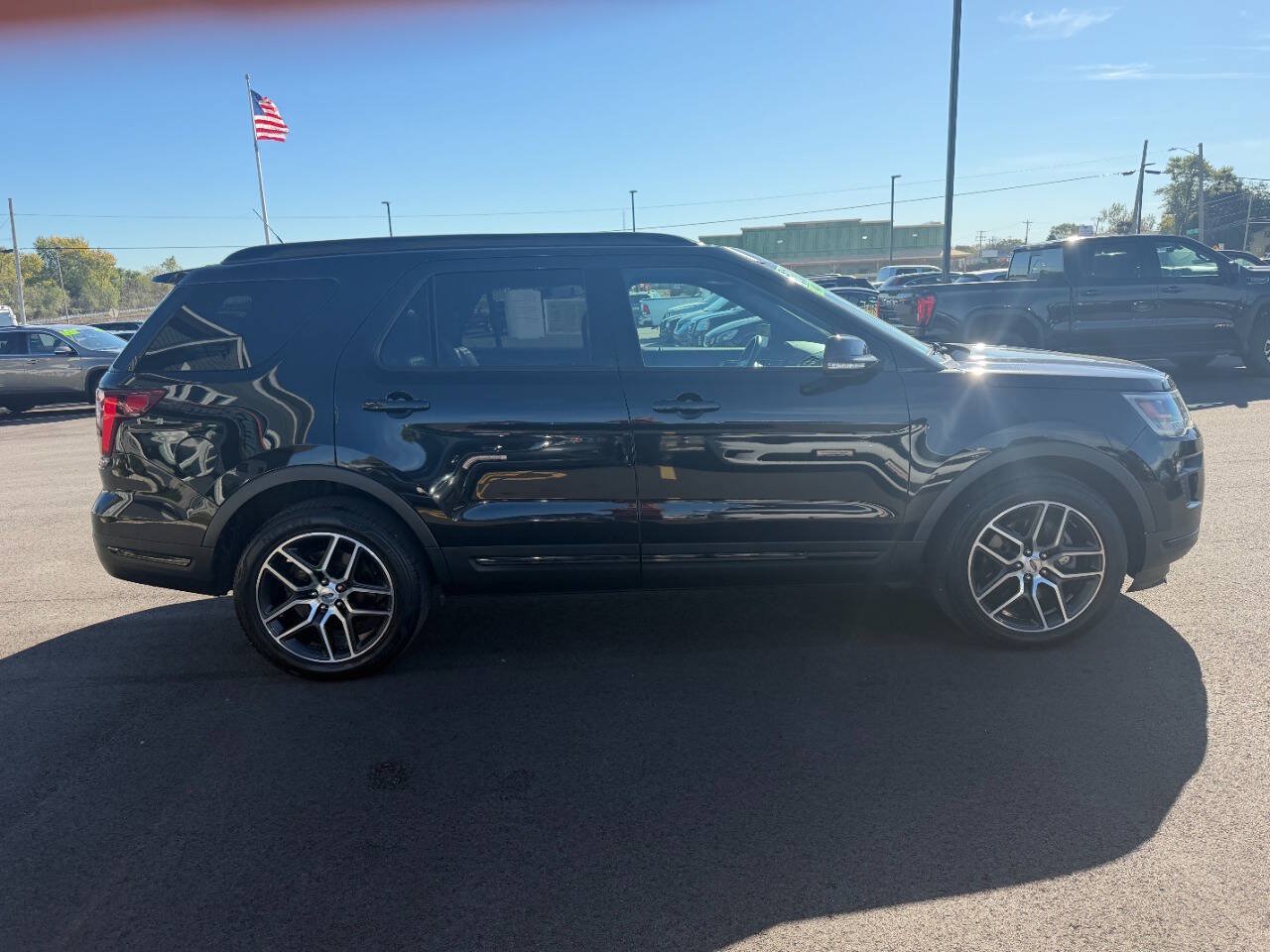 Used 2019 Ford Explorer Sport AWD/4WD image 6
