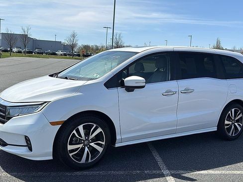 Used 2024 Honda Odyssey Touring image 12