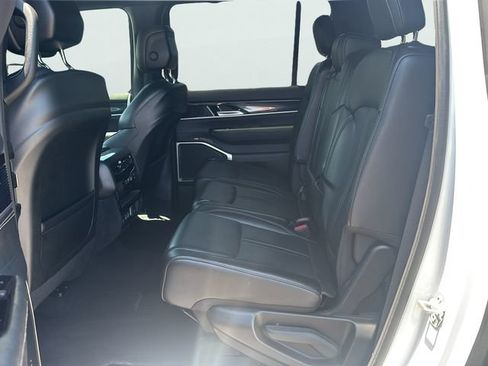 Used 2024 Jeep Wagoneer L 4WD w/ Convenience Group I image 16