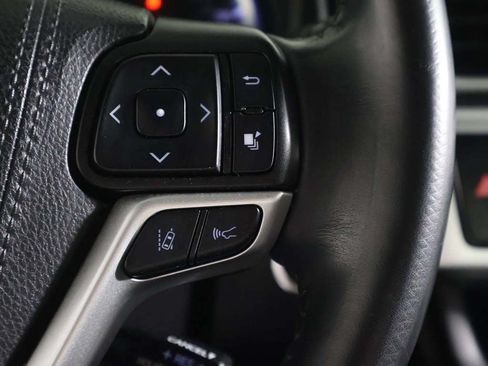 Used 2019 Toyota Highlander SE AWD/4WD image 43
