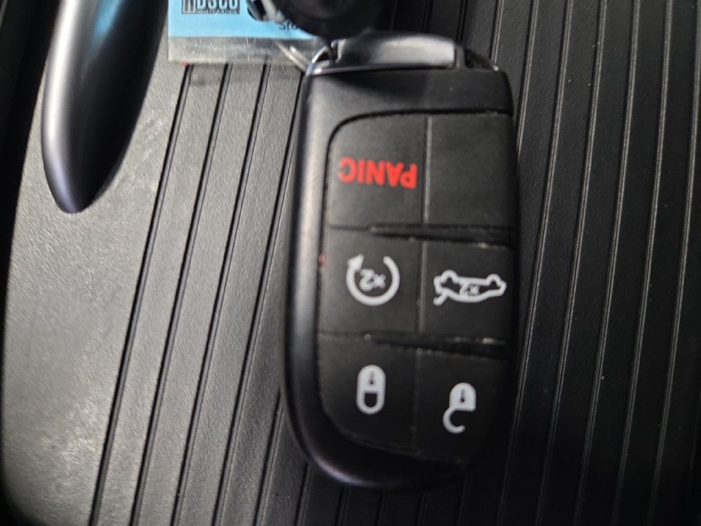 Used 2019 Dodge Charger SXT w/ Plus Group RWD image 31