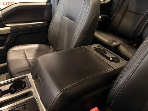Used 2019 Ford F150 Lariat w/ Equipment Group 502A Luxury AWD/4WD image 34
