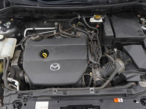 Used 2011 MAZDA MAZDA3 i Touring FWD image 26