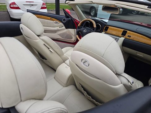 Used 2002 Lexus SC 430 Convertible image 24