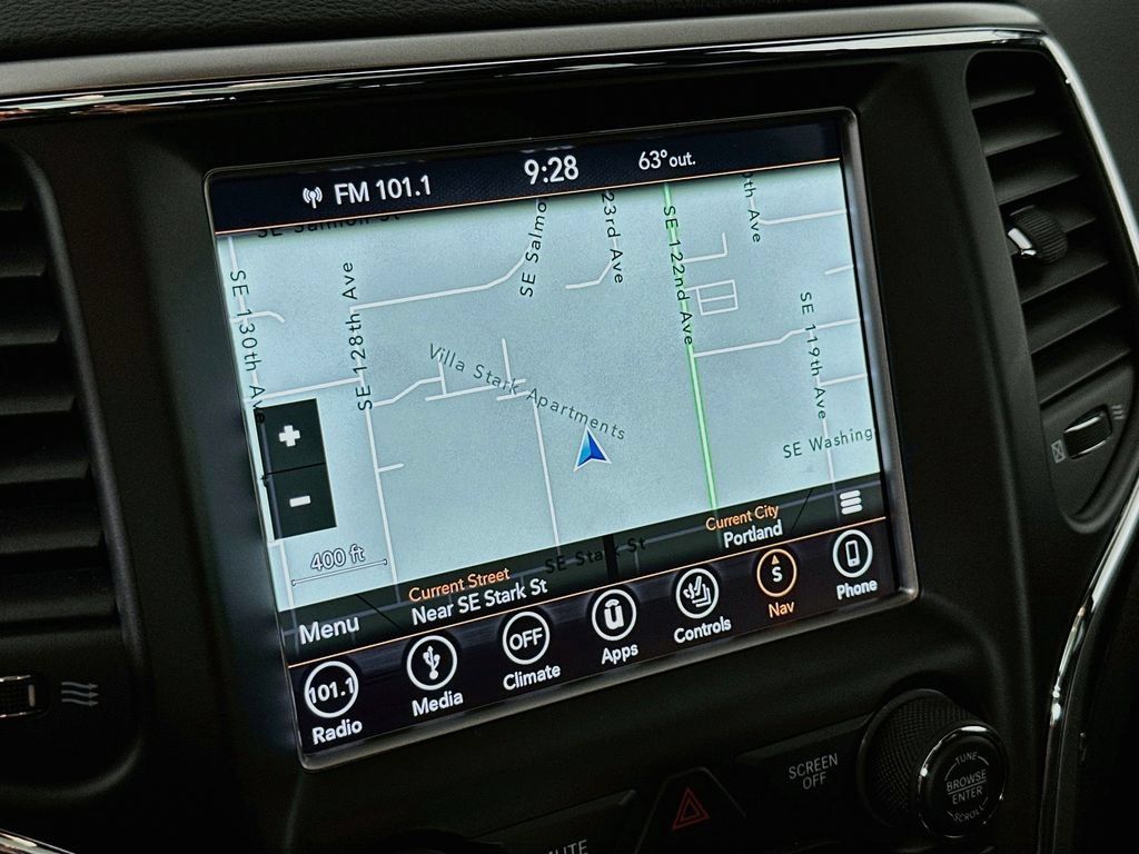Used 2018 Jeep Grand Cherokee Trailhawk w/ Trailhawk Luxury Group AWD/4WD image 14