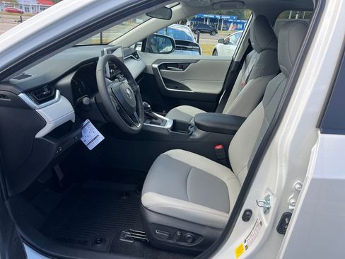 New 2025 Toyota RAV4 XLE Premium image 11
