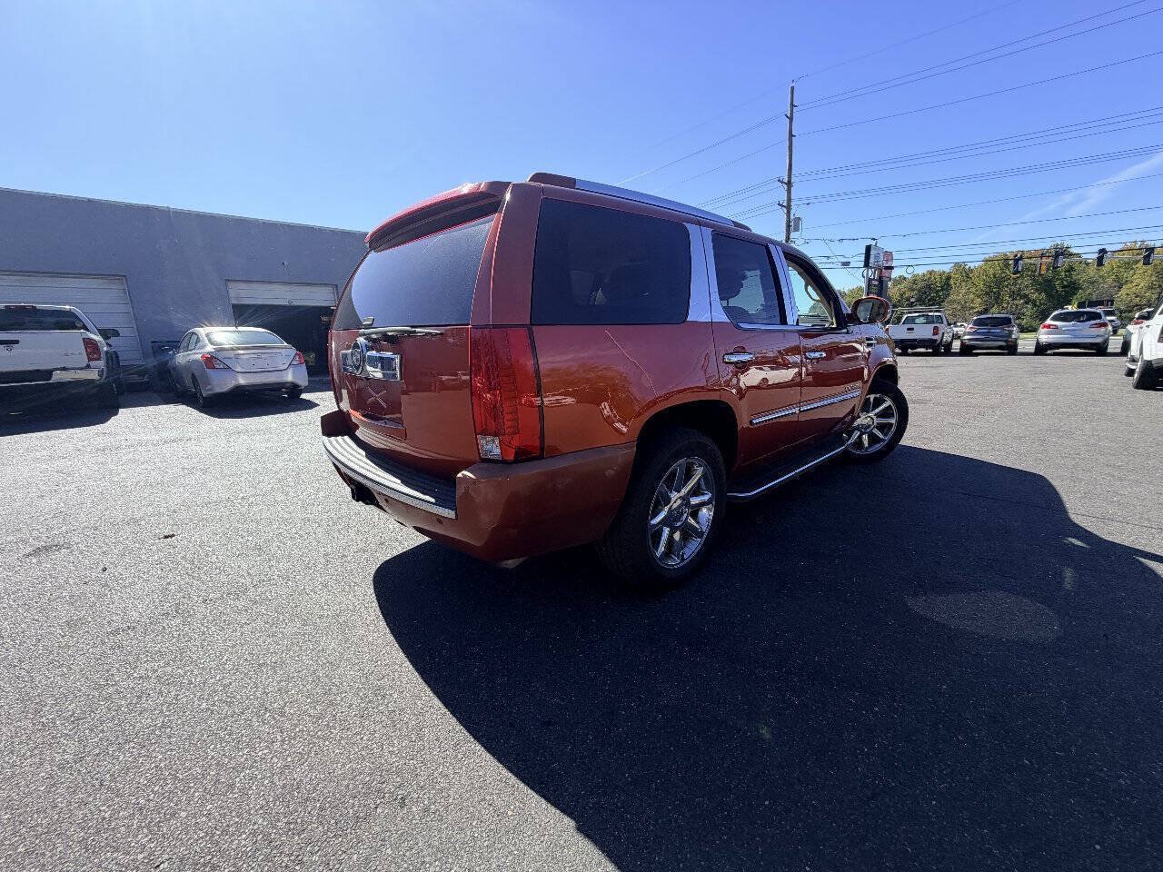 Used 2007 Cadillac Escalade 2WD w/ Information Package image 24