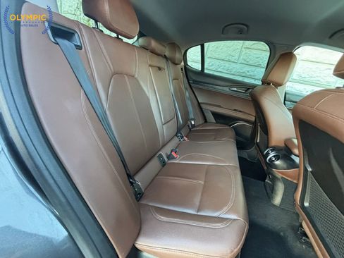 Used 2020 Alfa Romeo Stelvio image 40