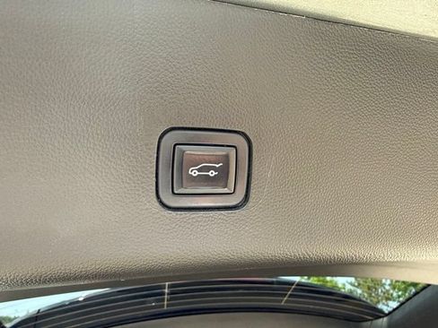 Certified 2023 Chevrolet Traverse LT AWD/4WD image 33
