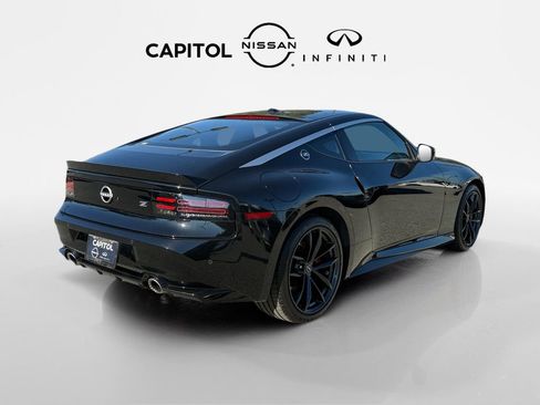 Used 2024 Nissan Z Performance w/ Floor Mat Package image 5