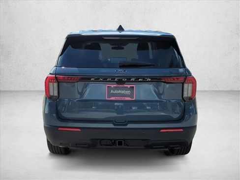 New 2026 Ford Explorer Active image 8