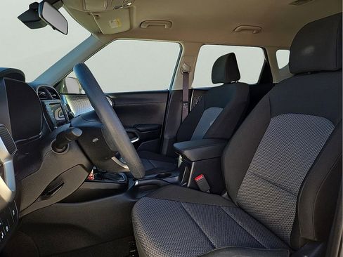 Used 2022 Kia Soul LX w/ Technology Package image 13