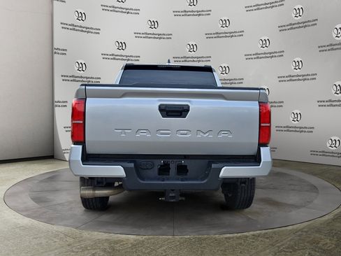 Used 2024 Toyota Tacoma TRD Sport image 4