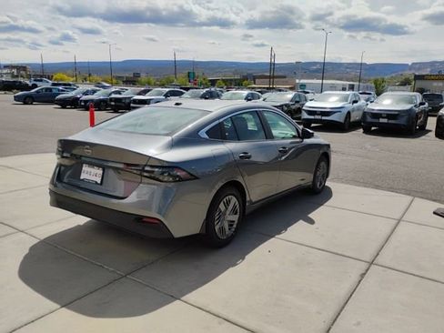 New 2026 Nissan Sentra S w/ Floor Mat Package FWD image 5