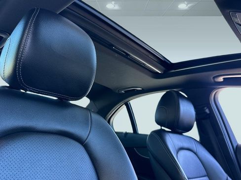 Used 2019 Mercedes-Benz C 300 Sedan image 16