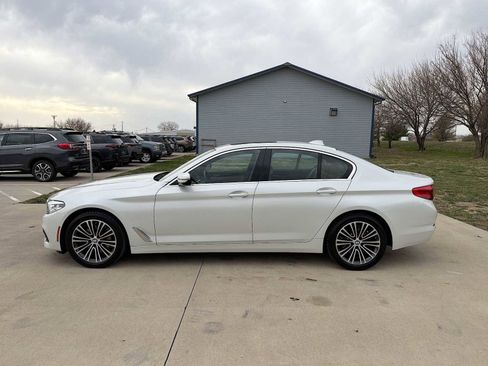 Used 2020 BMW 530i xDrive image 3