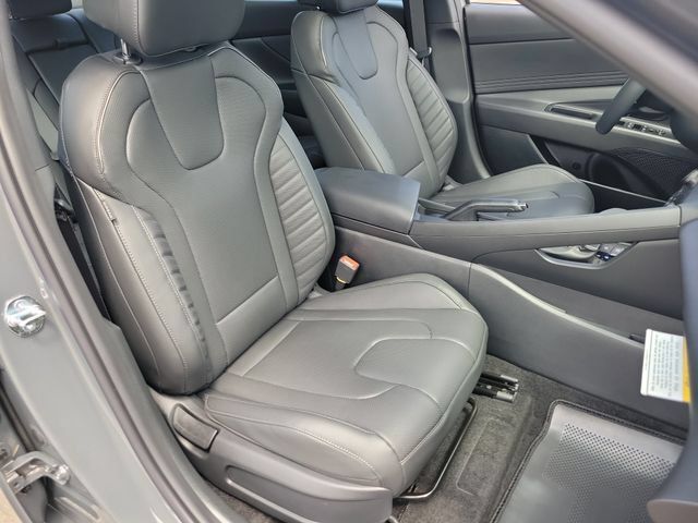 New 2026 Hyundai Elantra SEL Sport FWD image 22