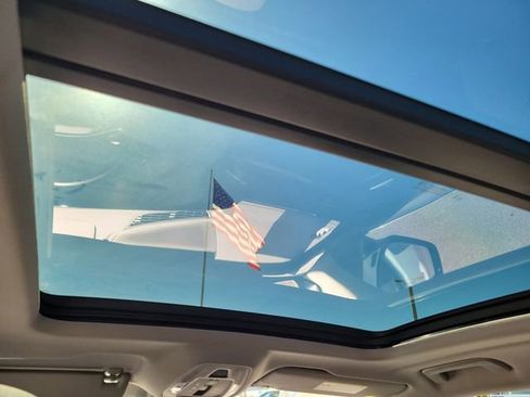 Used 2025 Audi Q5 Premium image 13