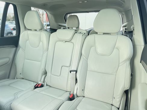 Certified 2023 Volvo XC90 T8 Ultimate w/ Protection Package Premier image 24