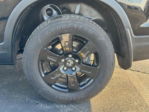 Certified 2017 Honda Ridgeline Black Edition image 7
