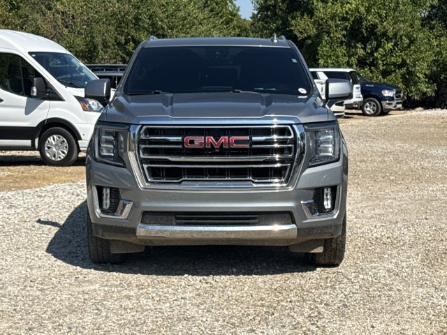 Used 2023 GMC Yukon XL SLT w/ SLT Premium Package AWD/4WD image 2