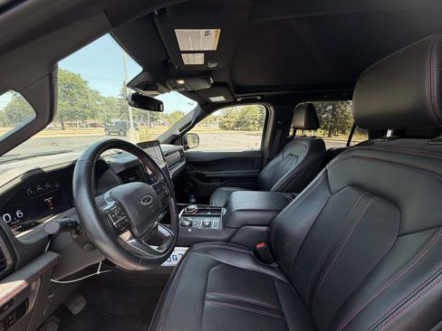 Used 2024 Ford Expedition Max Limited AWD/4WD image 12