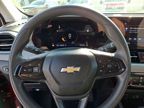 Used 2024 Chevrolet TrailBlazer LT AWD/4WD image 18