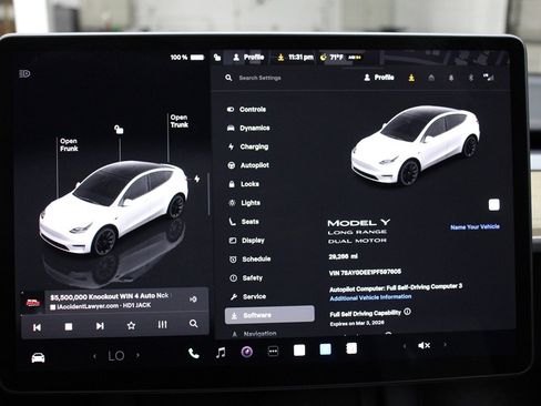 Used 2023 Tesla Model Y Long Range image 10