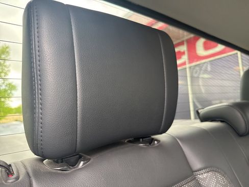 Used 2024 Toyota Tundra Limited AWD/4WD image 55