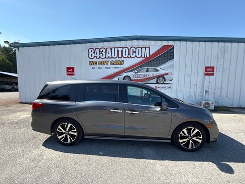 Used 2019 Honda Odyssey Elite image 9