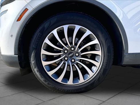 Used 2020 Lincoln Aviator Reserve w/ Equipment Group 201A RWD image 10