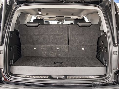 Used 2020 Chevrolet Tahoe Premier RWD image 17