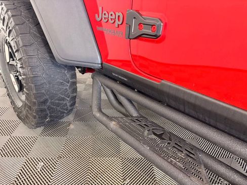 Used 2018 Jeep Wrangler Unlimited Rubicon AWD/4WD image 11