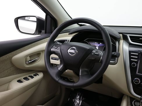 Used 2019 Nissan Murano SV w/ Premium Package FWD image 31