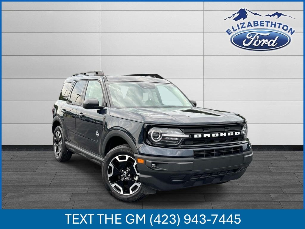 Used 2023 Ford Bronco Sport Outer Banks w/ Tech Package AWD/4WD image 1