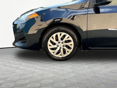 Used 2019 Toyota Corolla LE FWD image 11