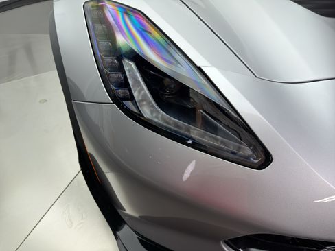 Used 2018 Chevrolet Corvette Z06 RWD image 18