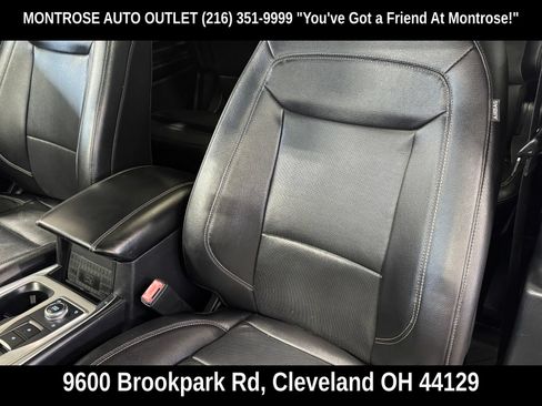 Used 2021 Ford Explorer Limited w/ Equipment Group 301A AWD/4WD image 32