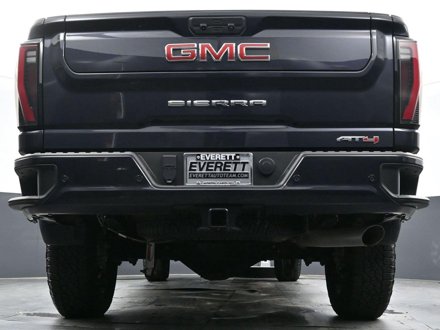 Used 2024 GMC Sierra 2500 AT4 w/ AT4 Premium Plus Package AWD/4WD image 53
