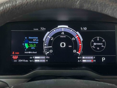 Used 2024 Toyota Tundra Limited AWD/4WD image 21