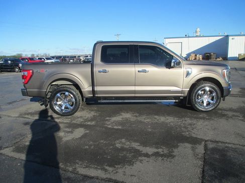 Used 2021 Ford F150 Lariat w/ Equipment Group 502A High image 3