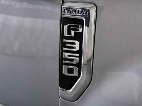 Used 2022 Ford F350 Lariat w/ Lariat Ultimate Package AWD/4WD image 43