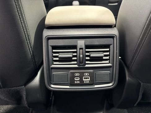 Used 2025 Subaru Forester Premium AWD/4WD image 29
