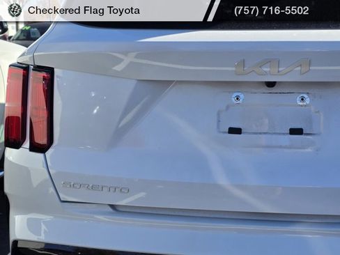 Used 2023 Kia Sorento SX image 7