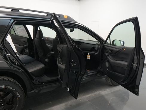 Used 2025 Subaru Outback Wilderness image 32