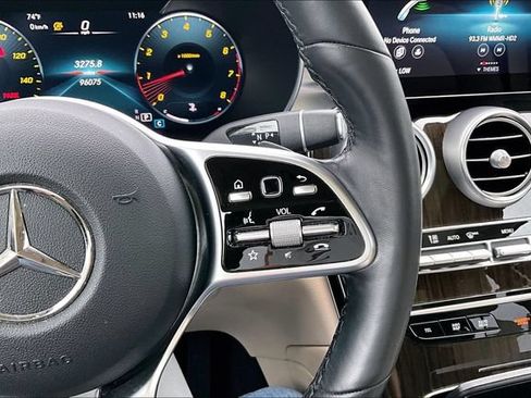 Used 2021 Mercedes-Benz GLC 300 4MATIC image 15