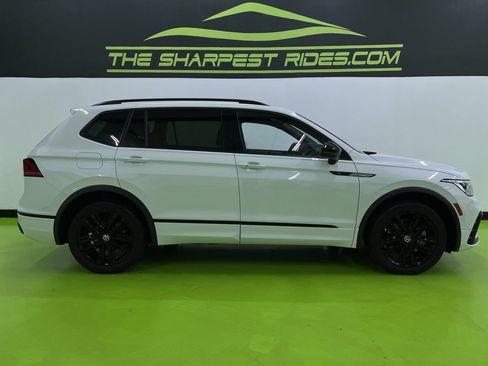 Used 2022 Volkswagen Tiguan SE R-Line FWD image 11