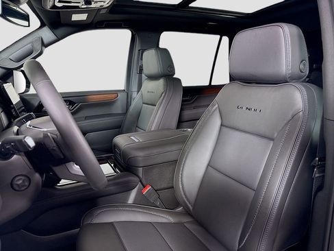 New 2026 GMC Yukon Denali w/ Sun & Power Step Package image 21